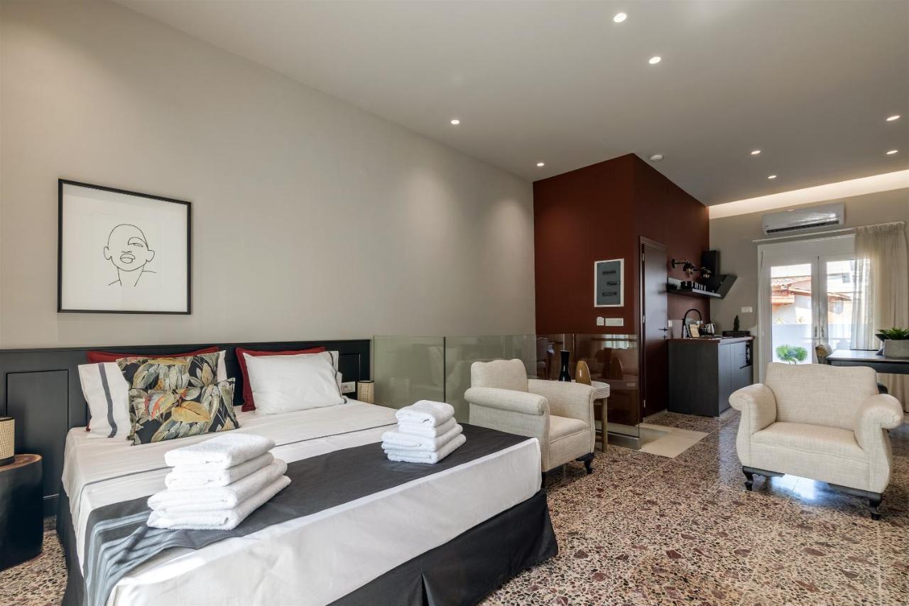 Andrews Luxury Suites Near The Airport Iraklion Buitenkant foto