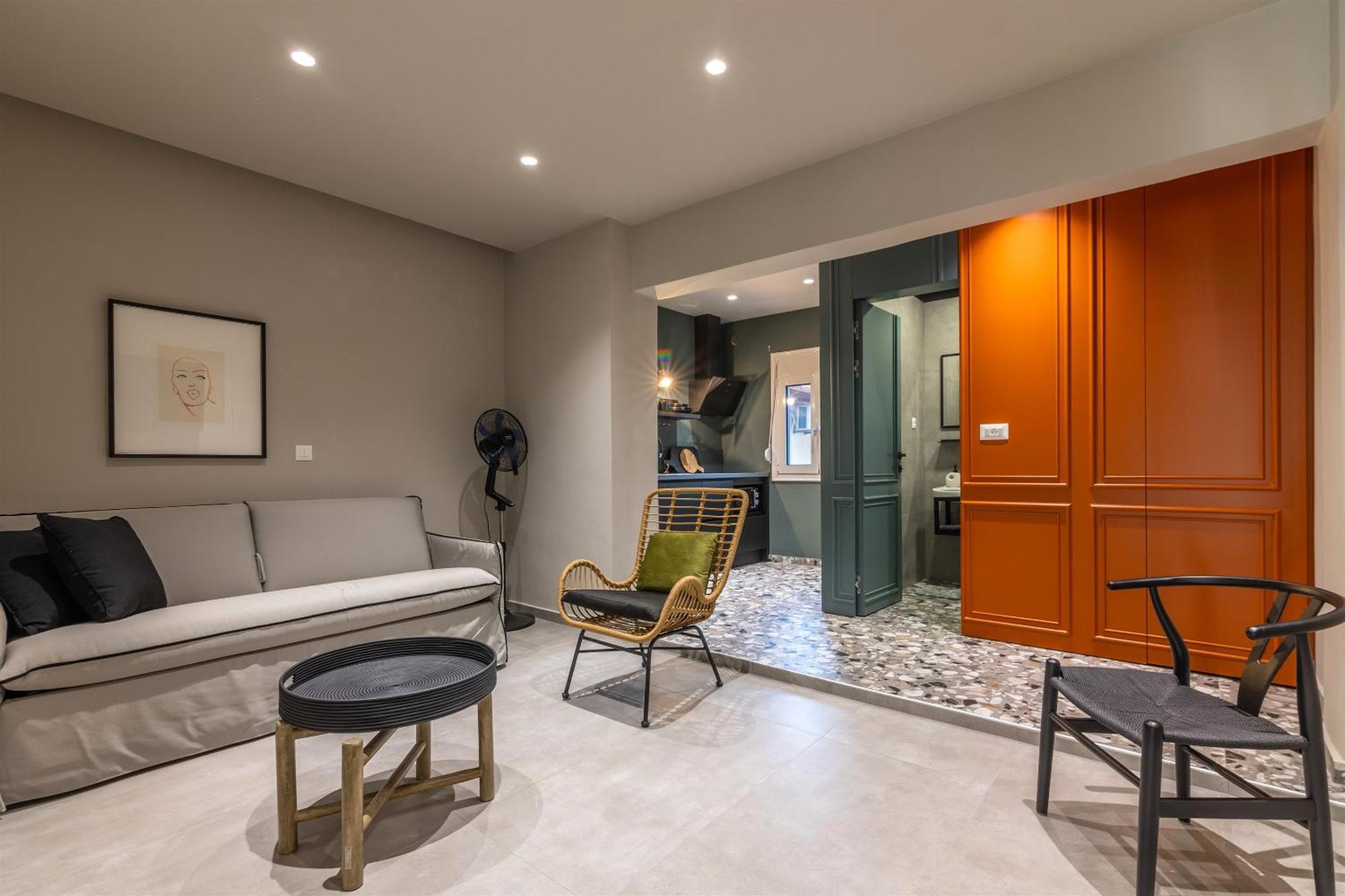 Andrews Luxury Suites Near The Airport Iraklion Buitenkant foto